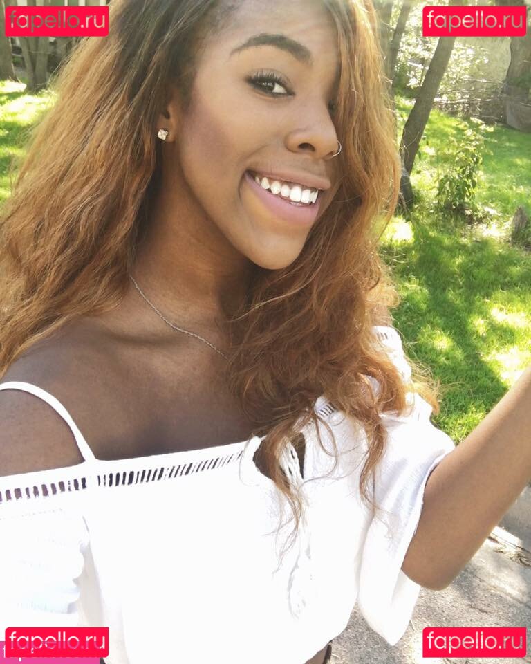 Naomi Simone Nude Onlyfans Photo 32