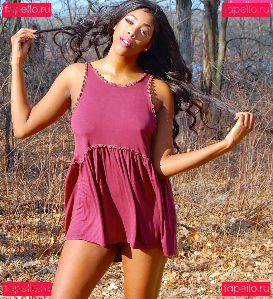 Naomi Simone Nude Onlyfans Photo 9