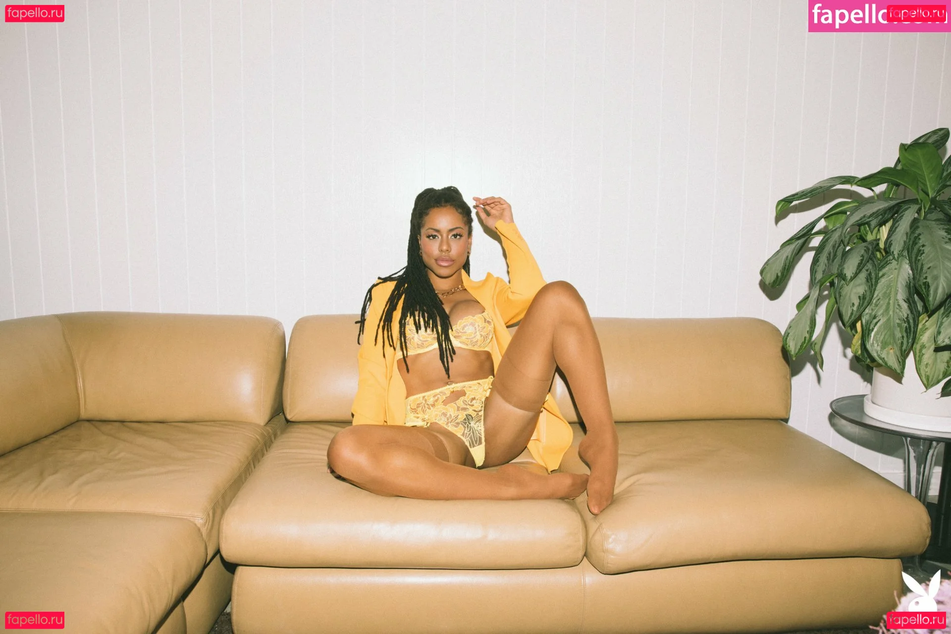 Kira Noir Onlyfans Photo Gallery 