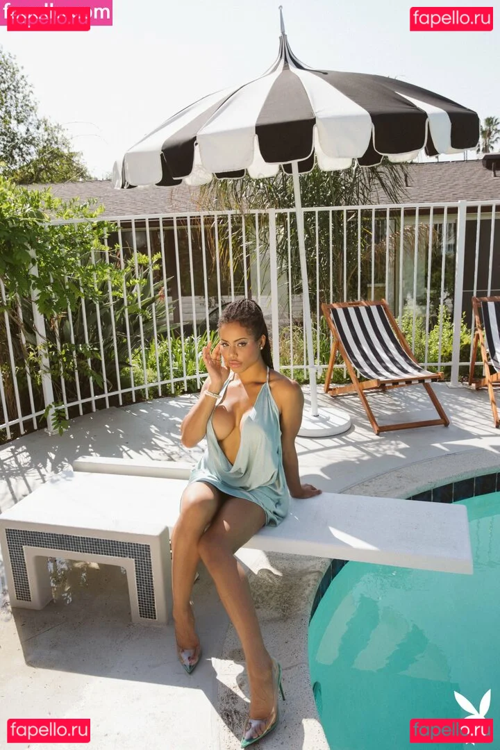 Kira Noir Onlyfans Photo Gallery 