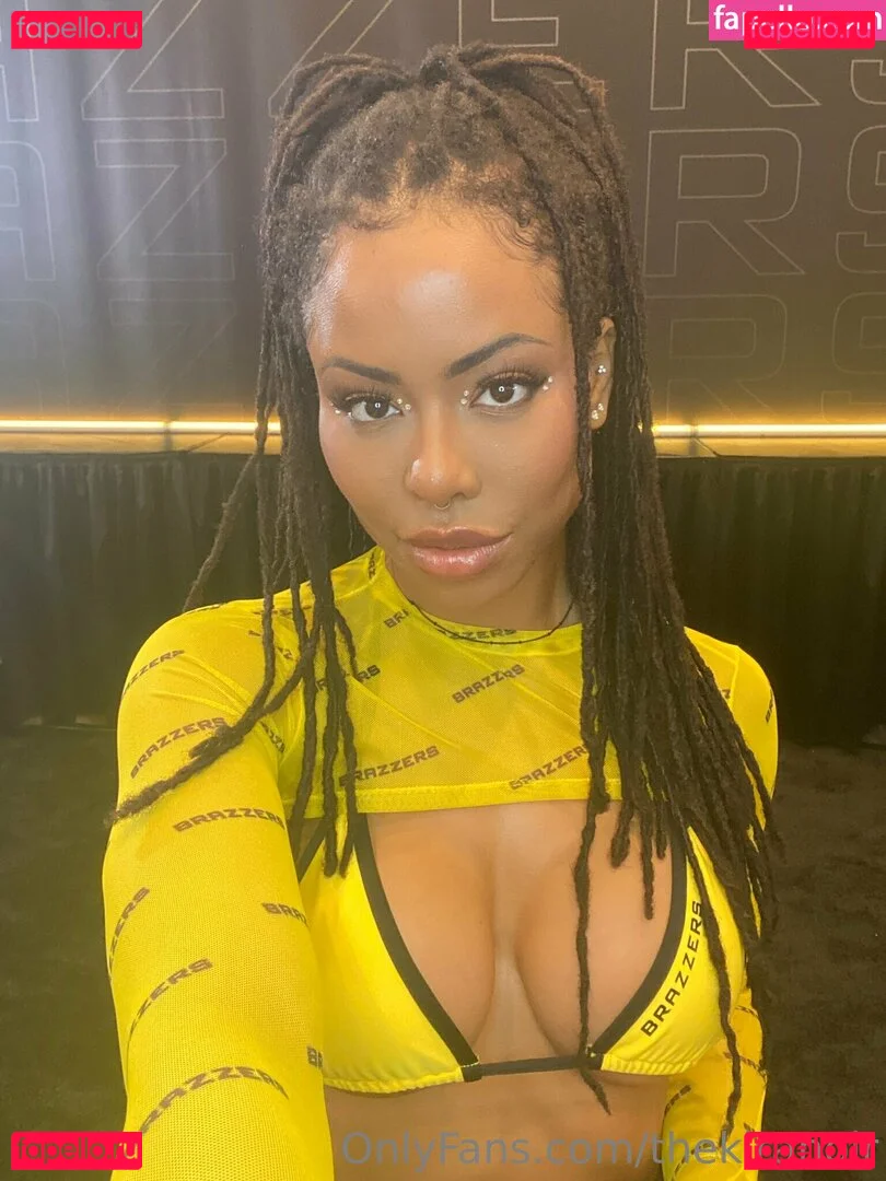 Kira Noir Onlyfans Photo Gallery 