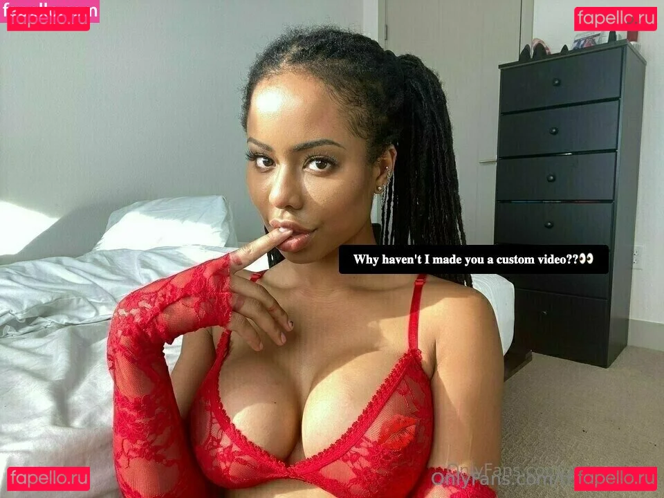 Kira Noir Onlyfans Photo Gallery 