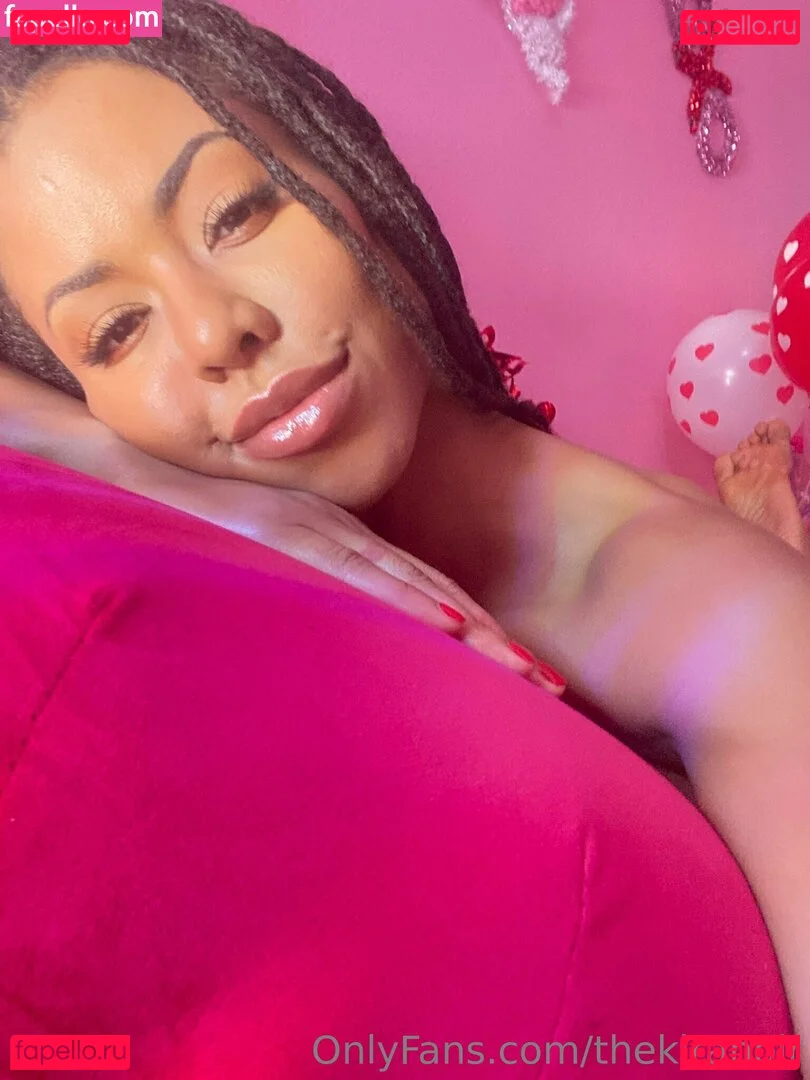 Kira Noir Onlyfans Photo Gallery 