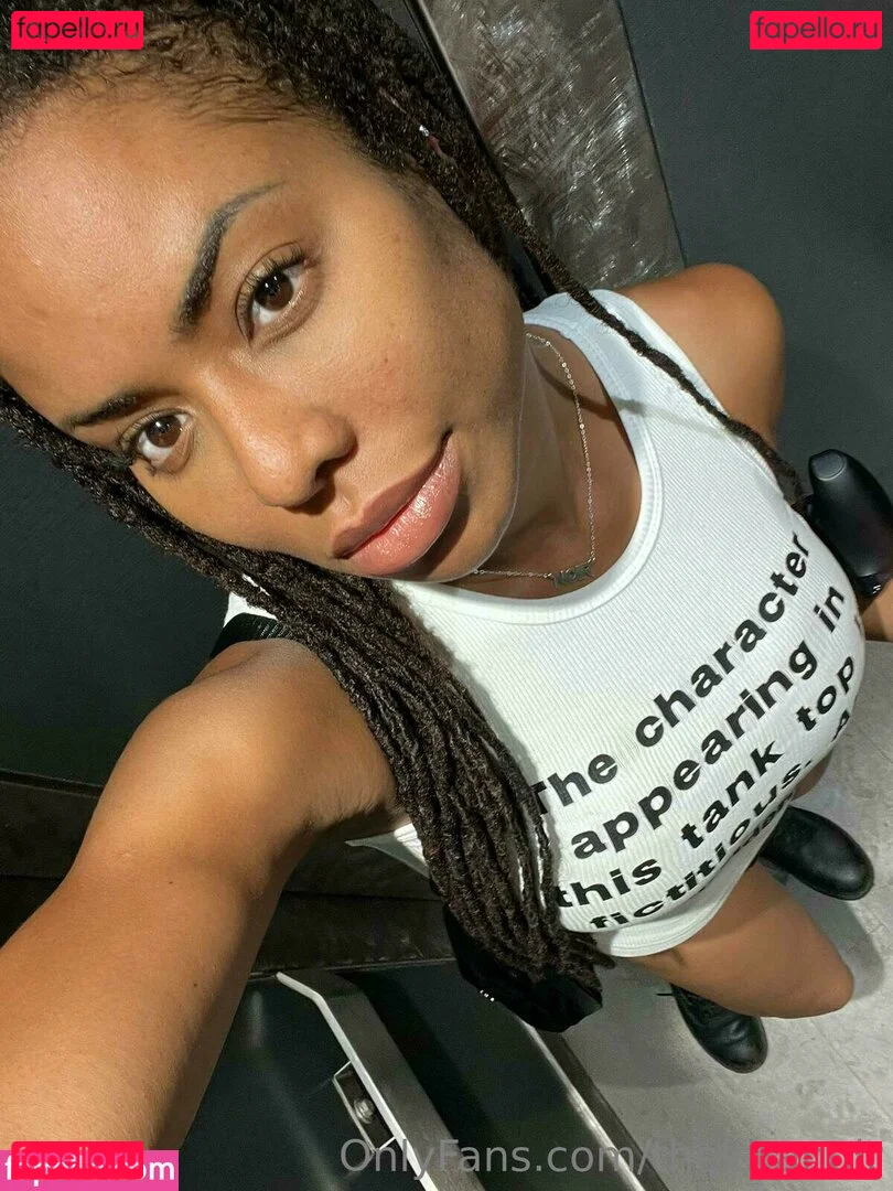 Kira Noir Onlyfans Photo Gallery 