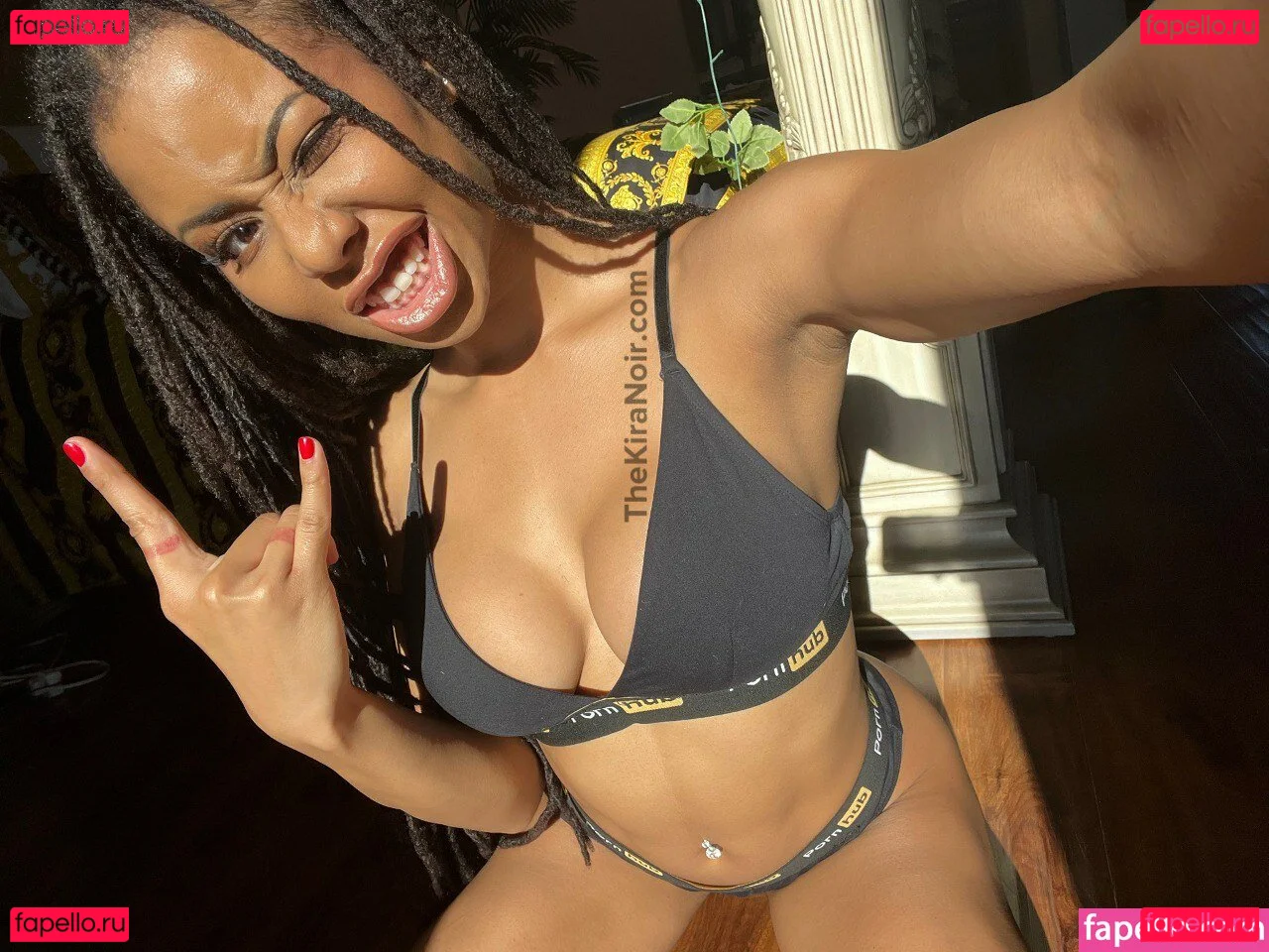 Kira Noir Onlyfans Photo Gallery 