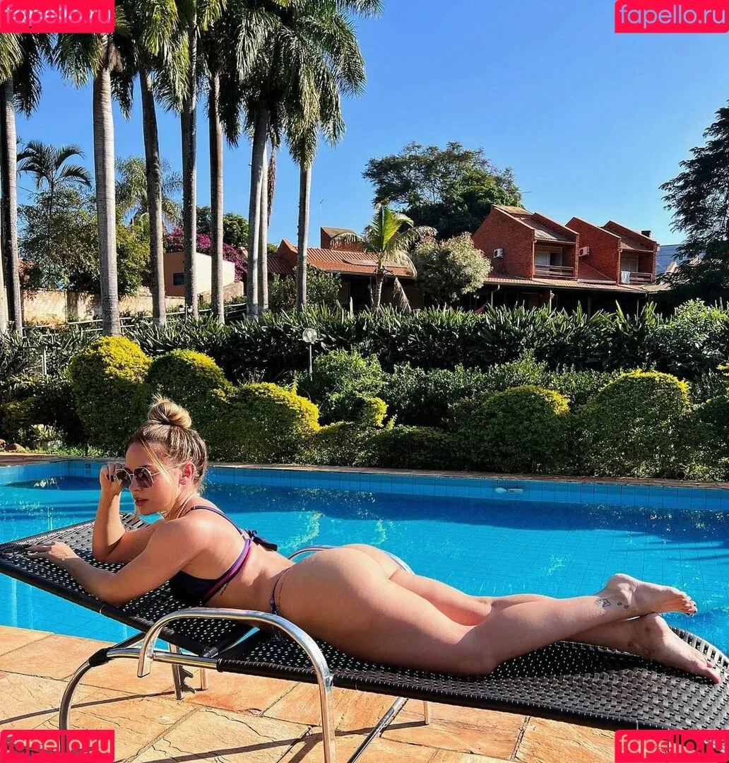 Bruna Movio Onlyfans Photo Gallery 