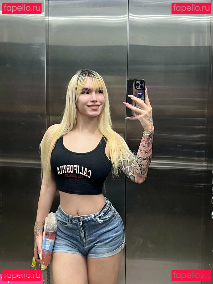 alejfox.ts Nude Onlyfans Photo 17