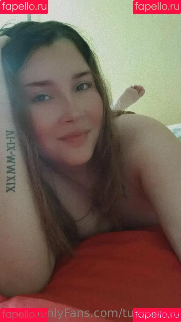 tuchinase Onlyfans Photo Gallery 