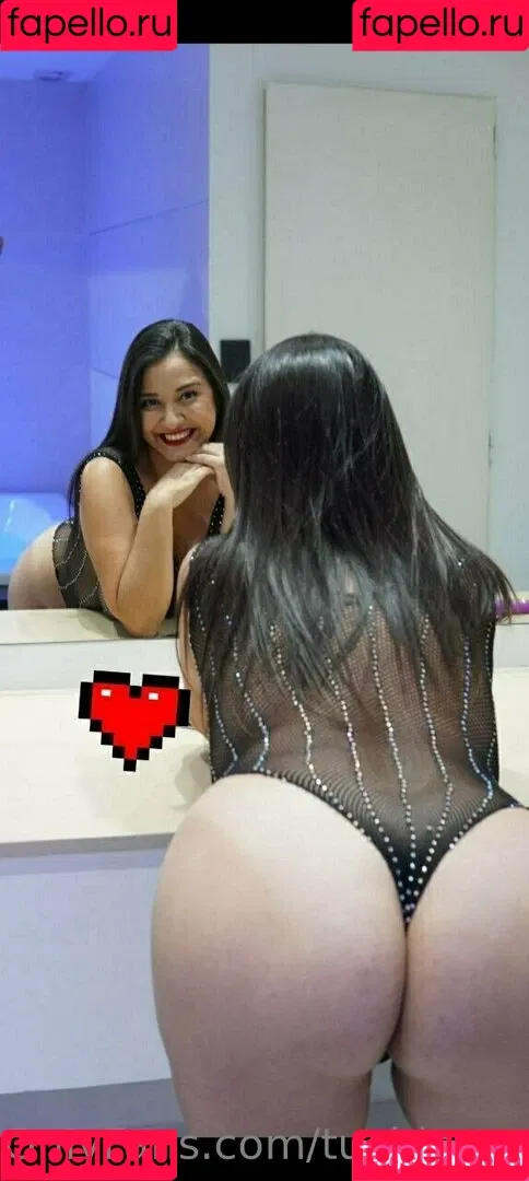 tuchinase Onlyfans Photo Gallery 