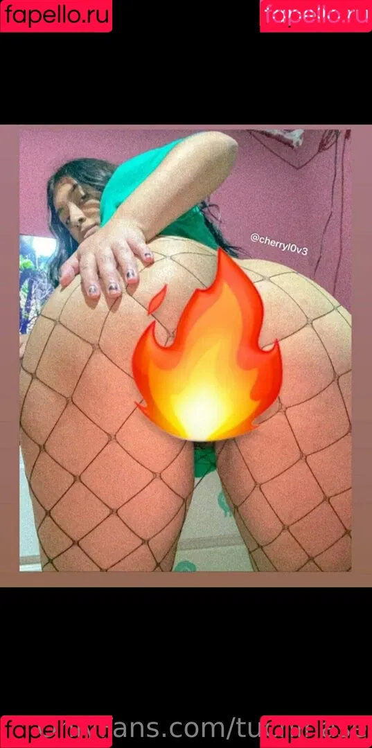 tuchinase Onlyfans Photo Gallery 