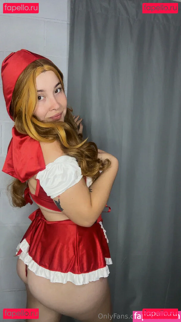 tuchinase Onlyfans Photo Gallery 