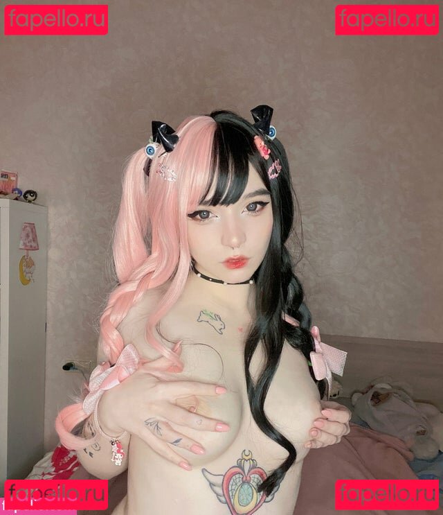 Peachyyankii Nude Onlyfans Photo 7