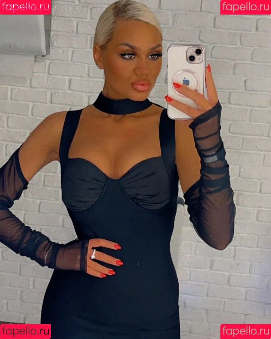 adinaa99 Onlyfans Photo Gallery 
