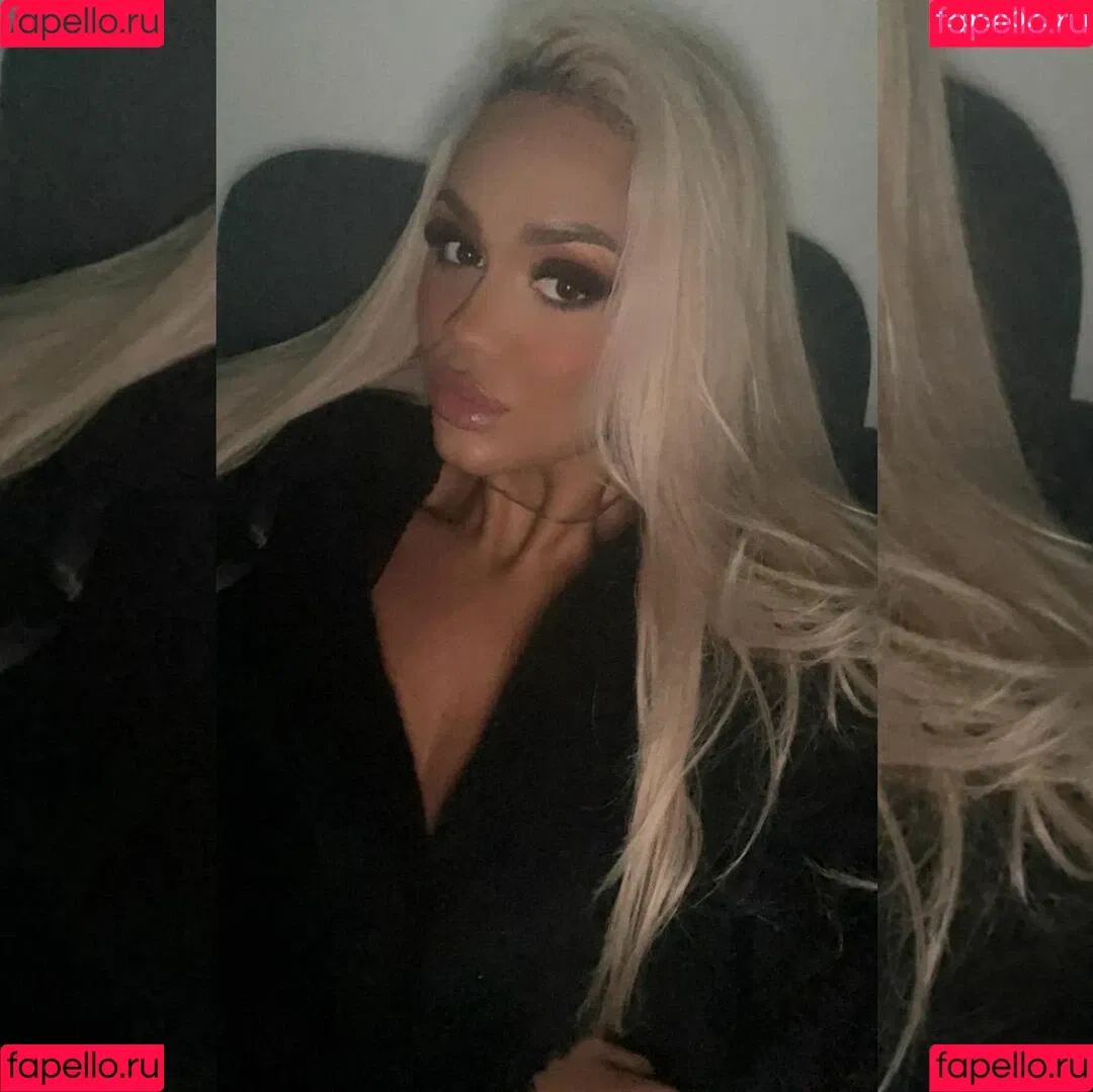 adinaa99 Onlyfans Photo Gallery 