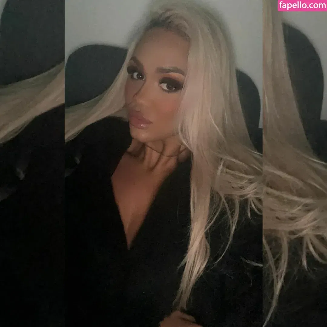 adinaa99 Onlyfans Photo Gallery 