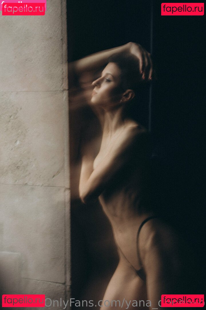 yana_donenko Nude Onlyfans Photo 12