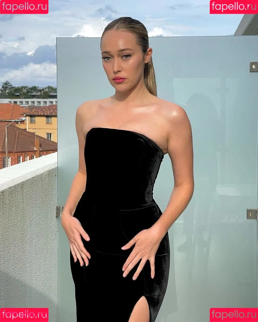 Alycia Debnam Carey Onlyfans Photo Gallery 