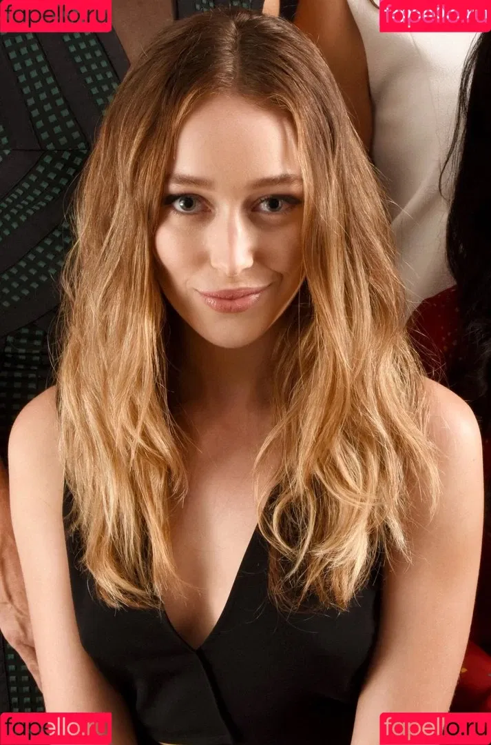 Alycia Debnam Carey Onlyfans Photo Gallery 
