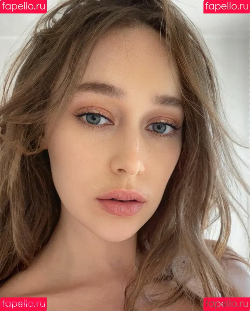 Alycia Debnam Carey Onlyfans Photo Gallery 