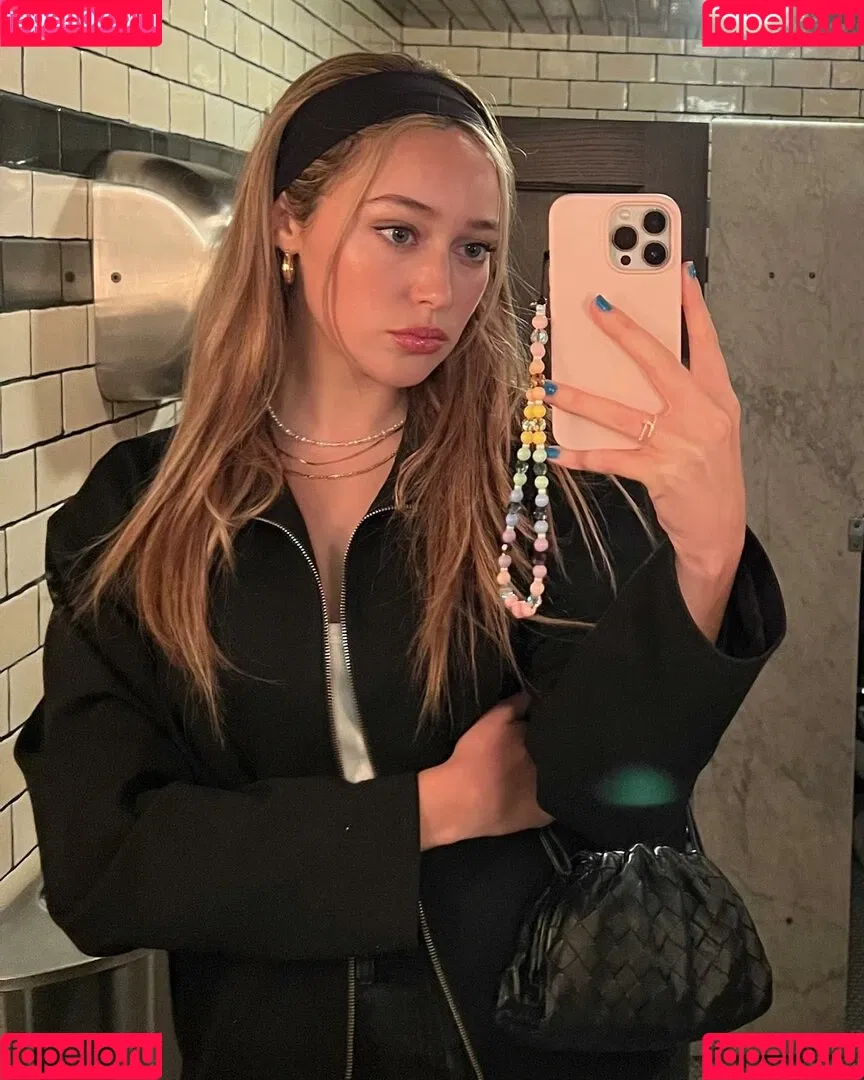 Alycia Debnam Carey Onlyfans Photo Gallery 