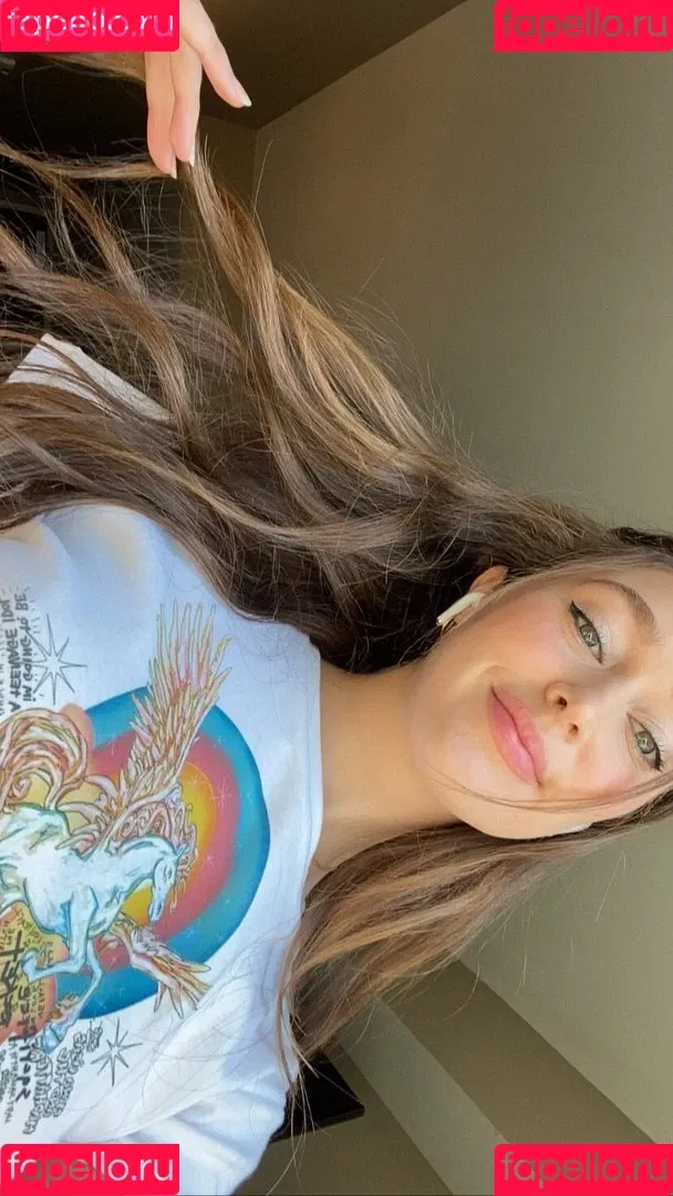 Alycia Debnam Carey Onlyfans Photo Gallery 
