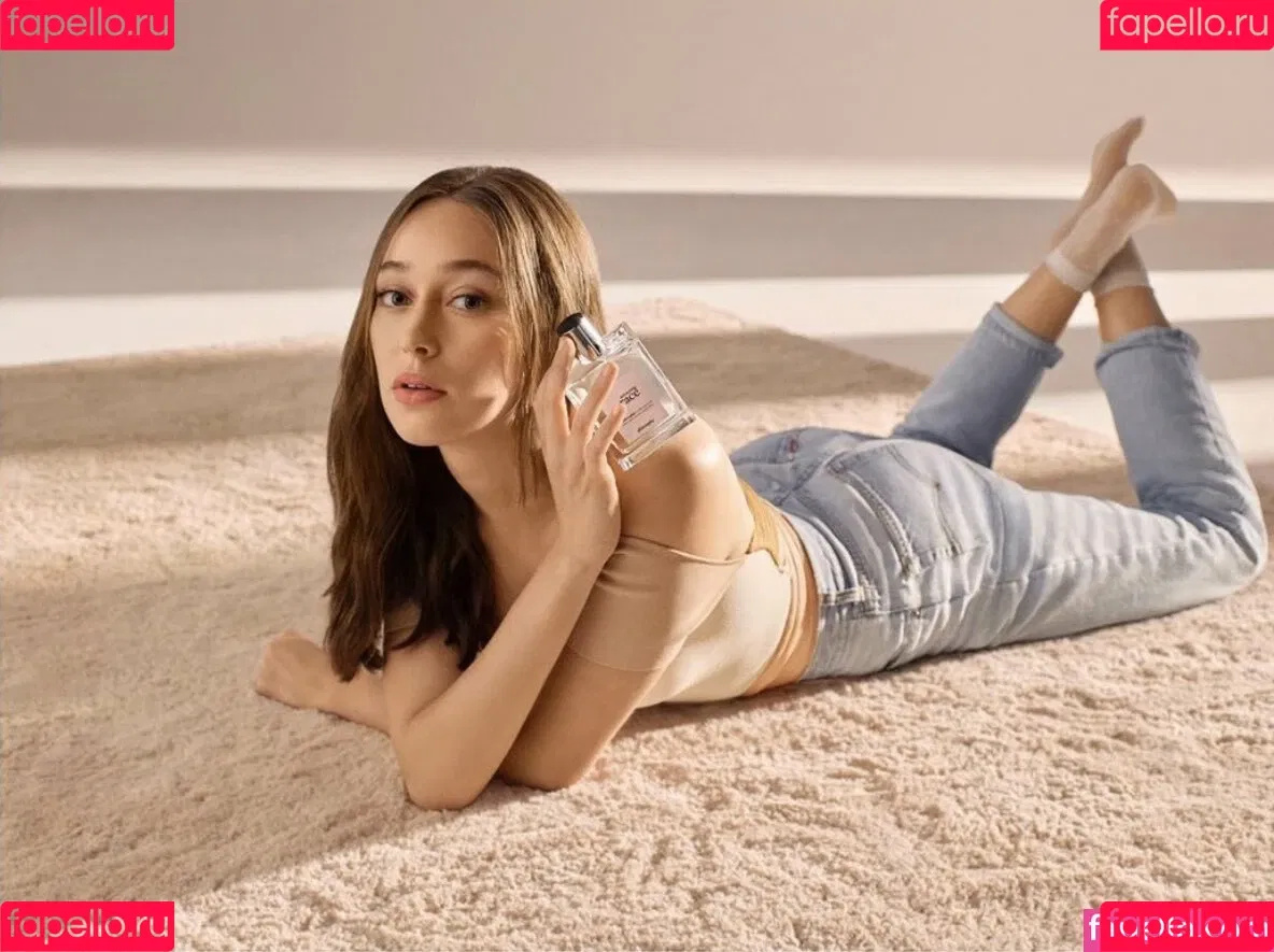 Alycia Debnam Carey Onlyfans Photo Gallery 