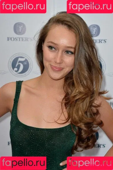 Alycia Debnam Carey Onlyfans Photo Gallery 