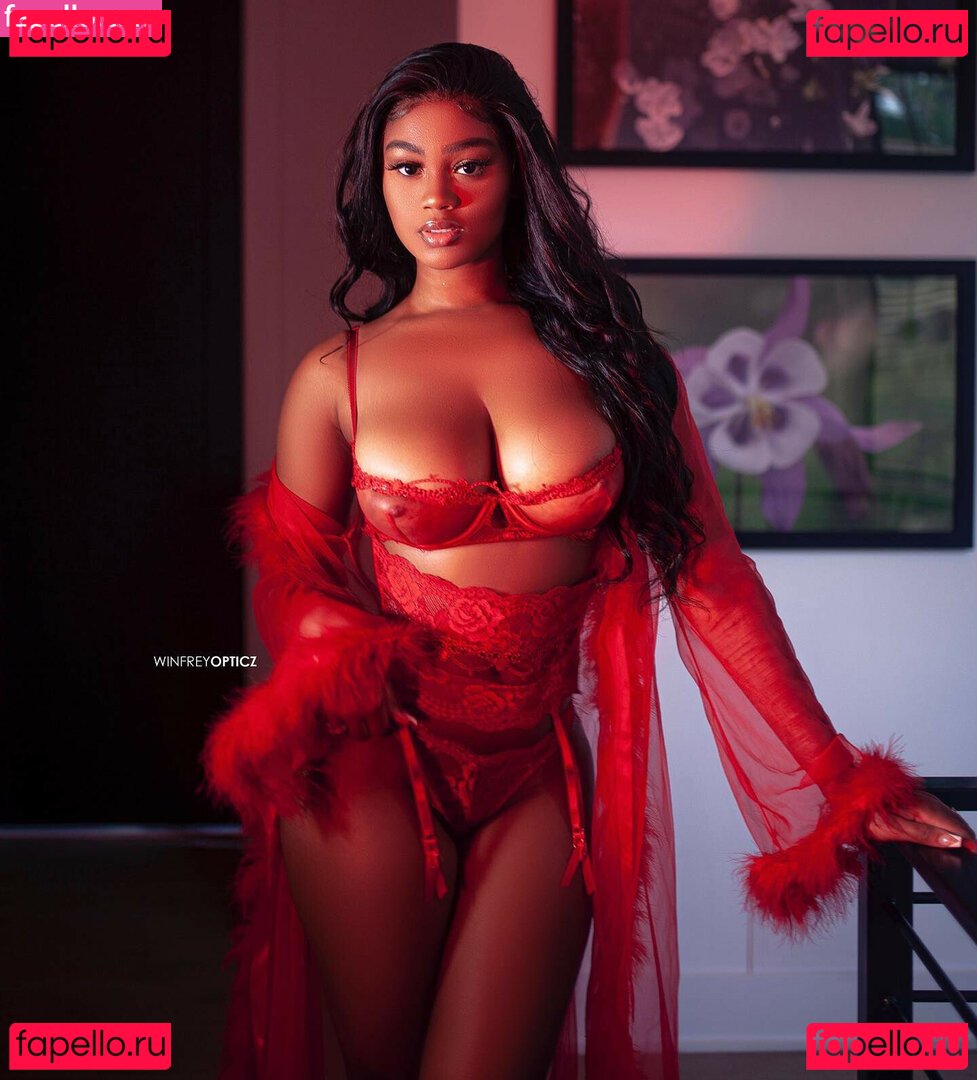 Medina Imani Nude Onlyfans Photo 7