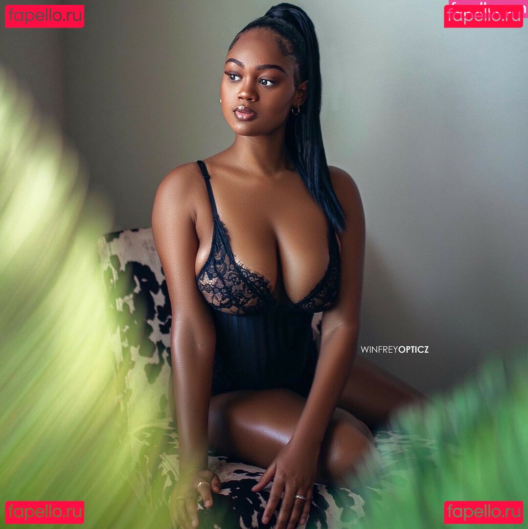 Medina Imani Nude Onlyfans Photo 5