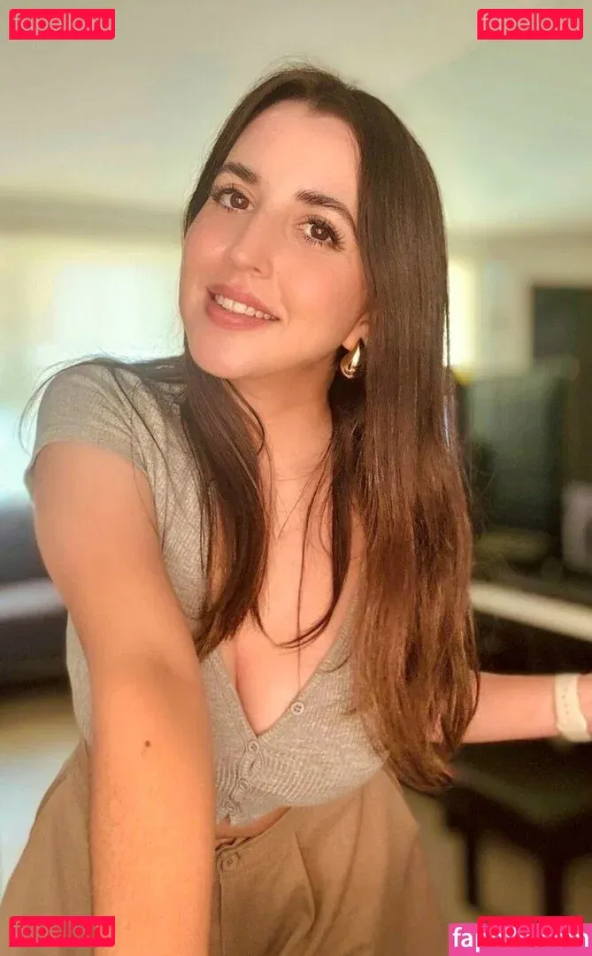 Aareni ASMR Onlyfans Photo Gallery 