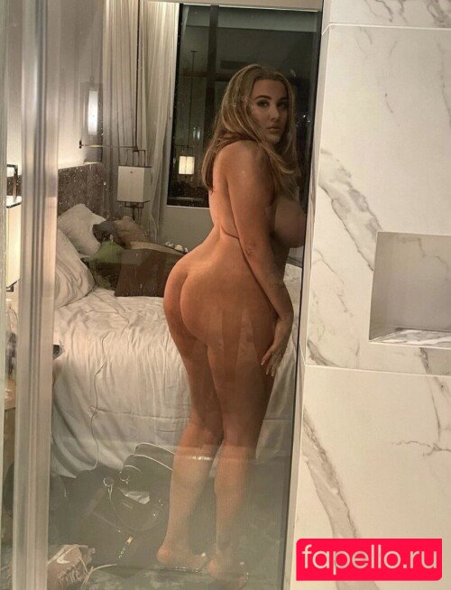 This_is_laura Nude Onlyfans Photo 17