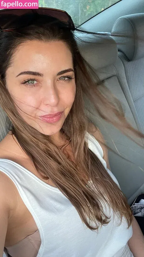 Erika Sanz Onlyfans Photo Gallery 