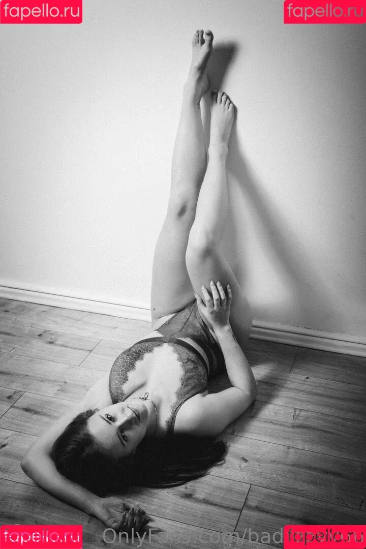 badlizzyy66 Onlyfans Photo Gallery 