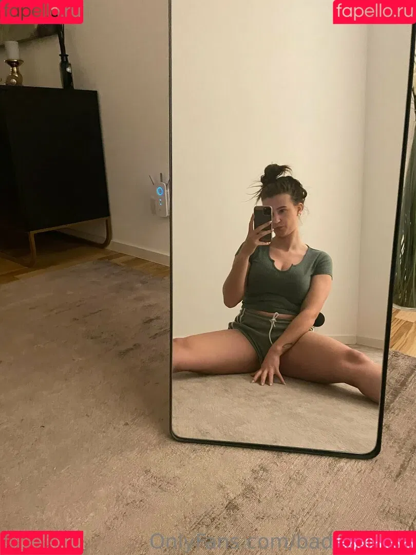 badlizzyy66 Onlyfans Photo Gallery 