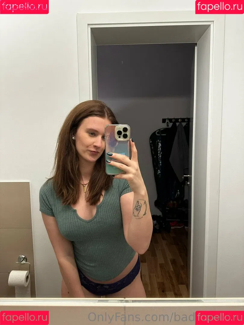 badlizzyy66 Onlyfans Photo Gallery 