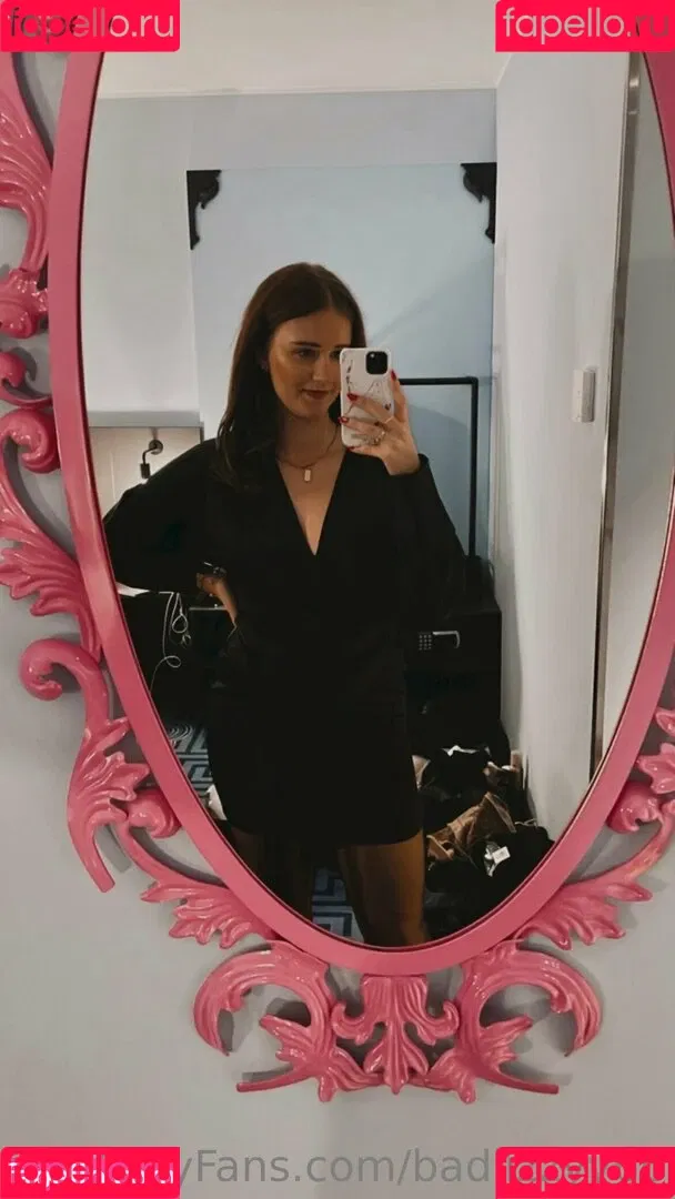 badlizzyy66 Onlyfans Photo Gallery 
