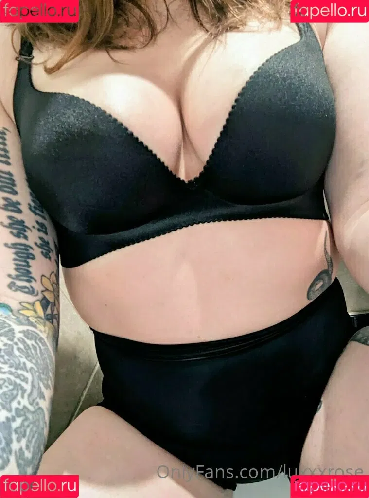 luxxxrose Onlyfans Photo Gallery 