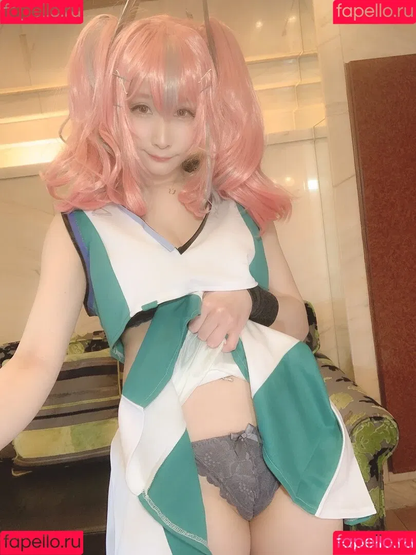Atsuki Onlyfans Photo Gallery 