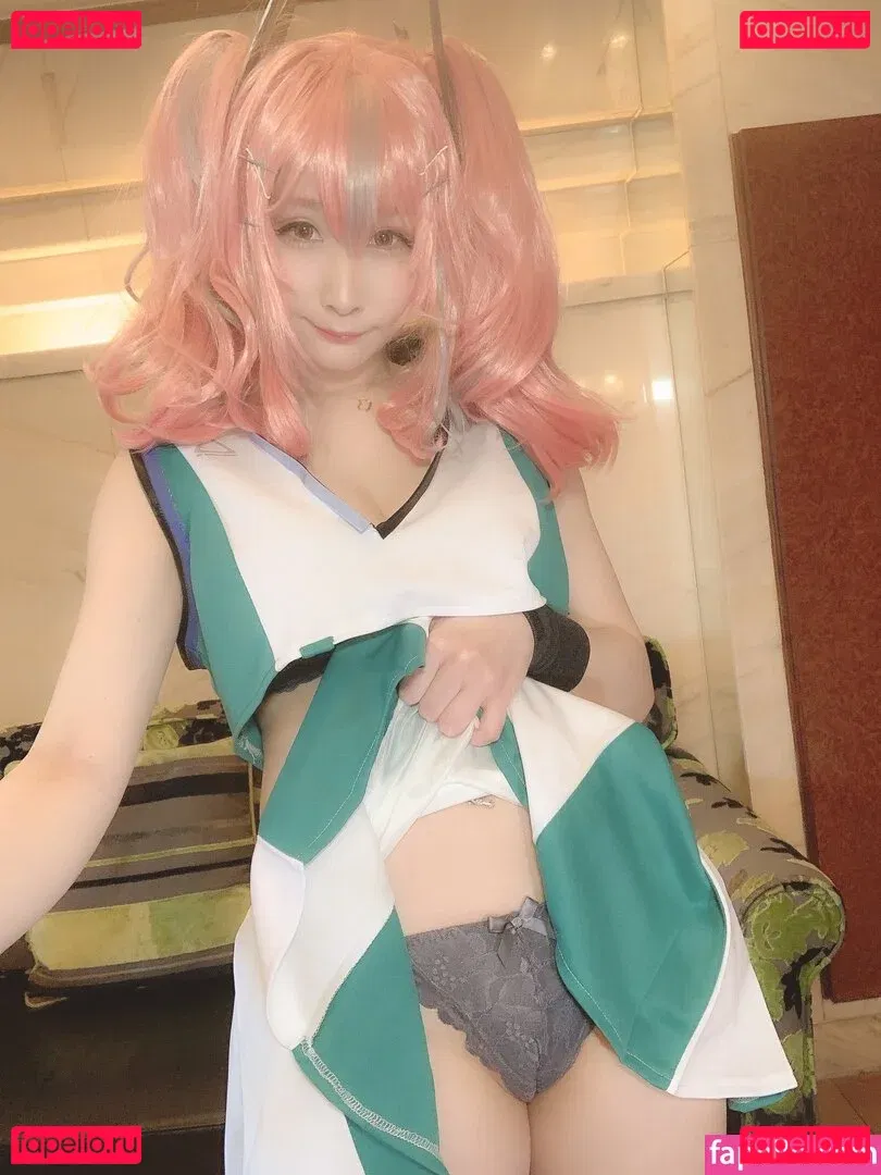 Atsuki Onlyfans Photo Gallery 