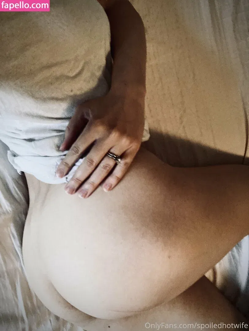 spoiledhotwife Onlyfans Photo Gallery 