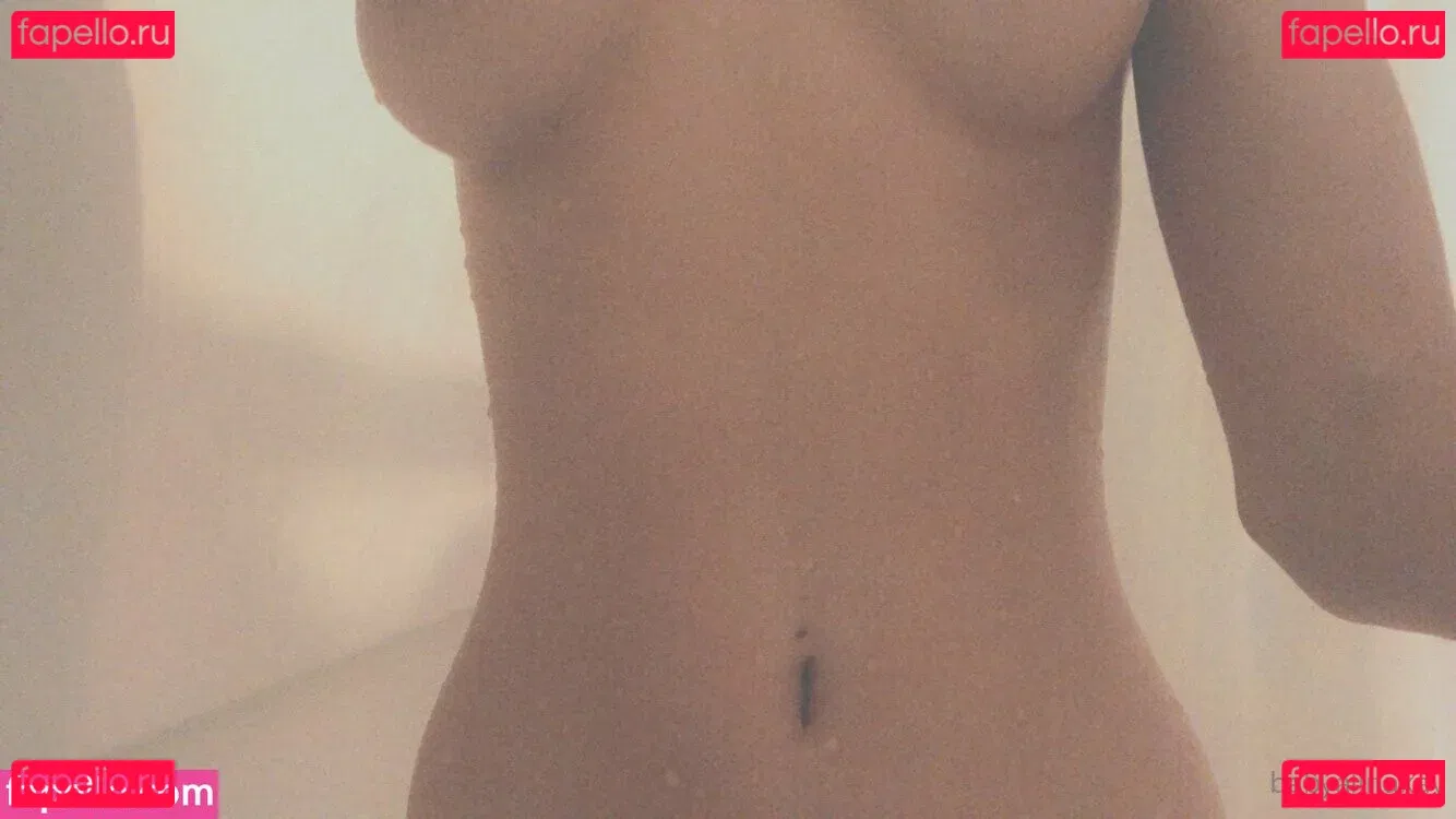 babyalinakay Onlyfans Photo Gallery 