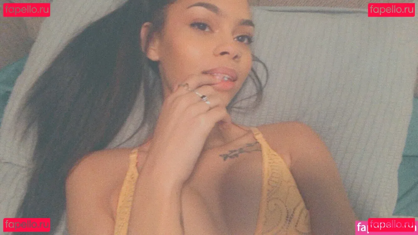 babyalinakay Onlyfans Photo Gallery 