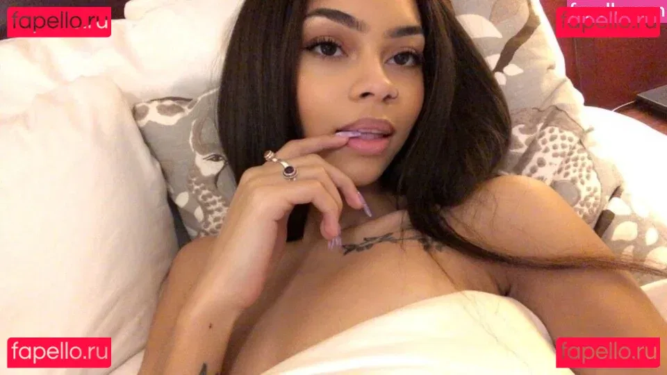 babyalinakay Onlyfans Photo Gallery 