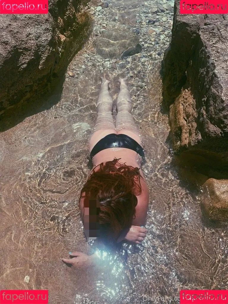 girlonfire12 Onlyfans Photo Gallery 