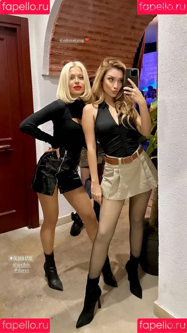iremsukamber Onlyfans Photo Gallery 
