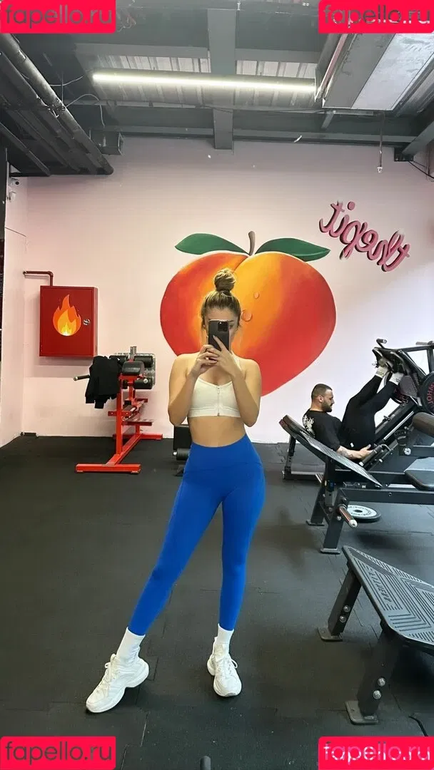 iremsukamber Onlyfans Photo Gallery 