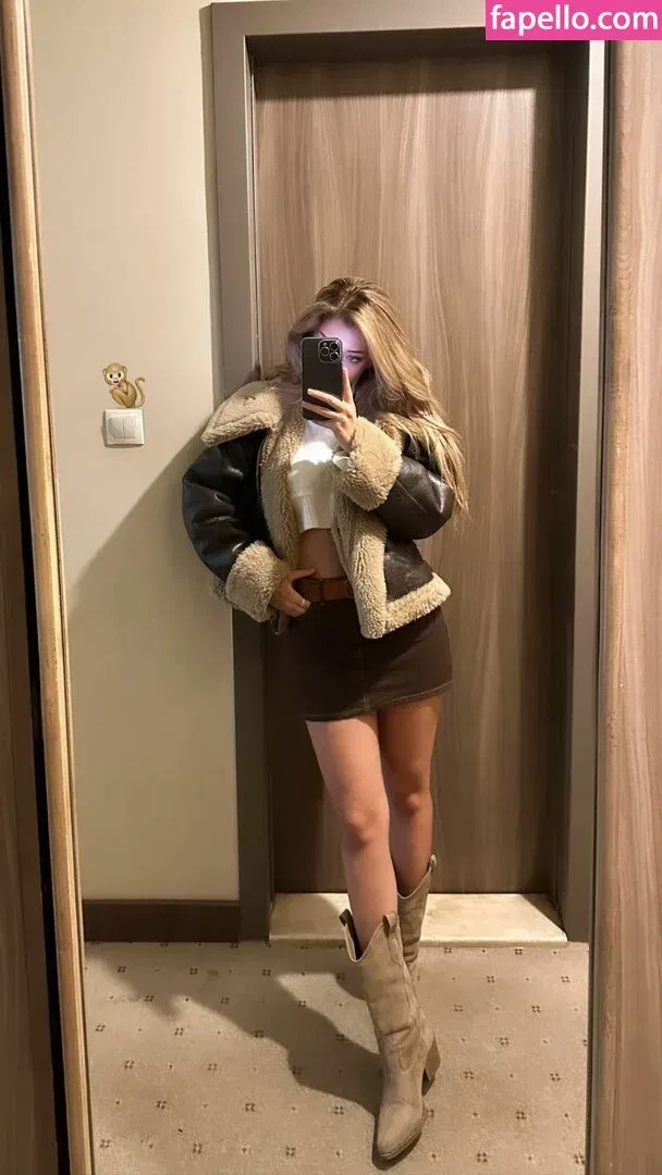 iremsukamber Onlyfans Photo Gallery 