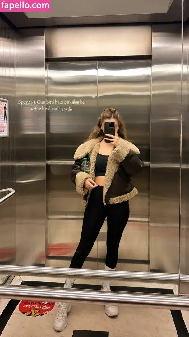 iremsukamber Onlyfans Photo Gallery 