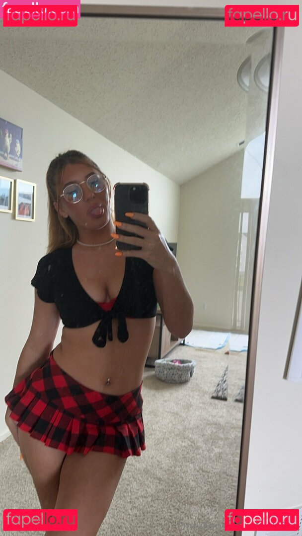 r.elaine Nude Onlyfans Photo 30