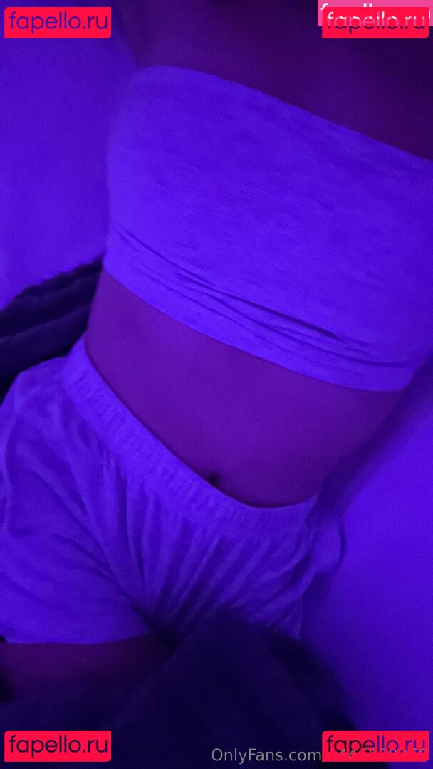 Ashlyn McKinney Nude Onlyfans Photo 16
